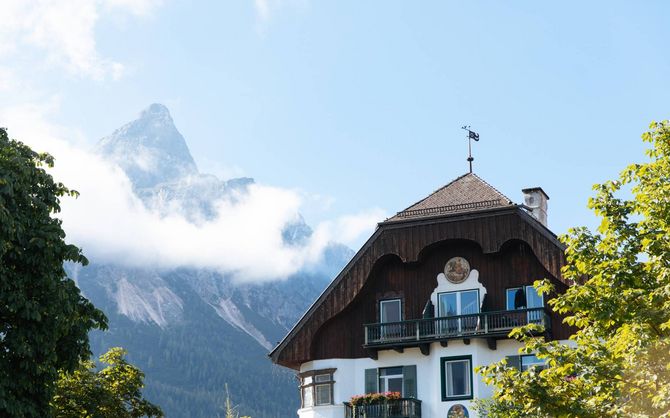 Winter holiday and summer vacations at the Zugspitze Winter holiday and summer vacations at the Zugspitze